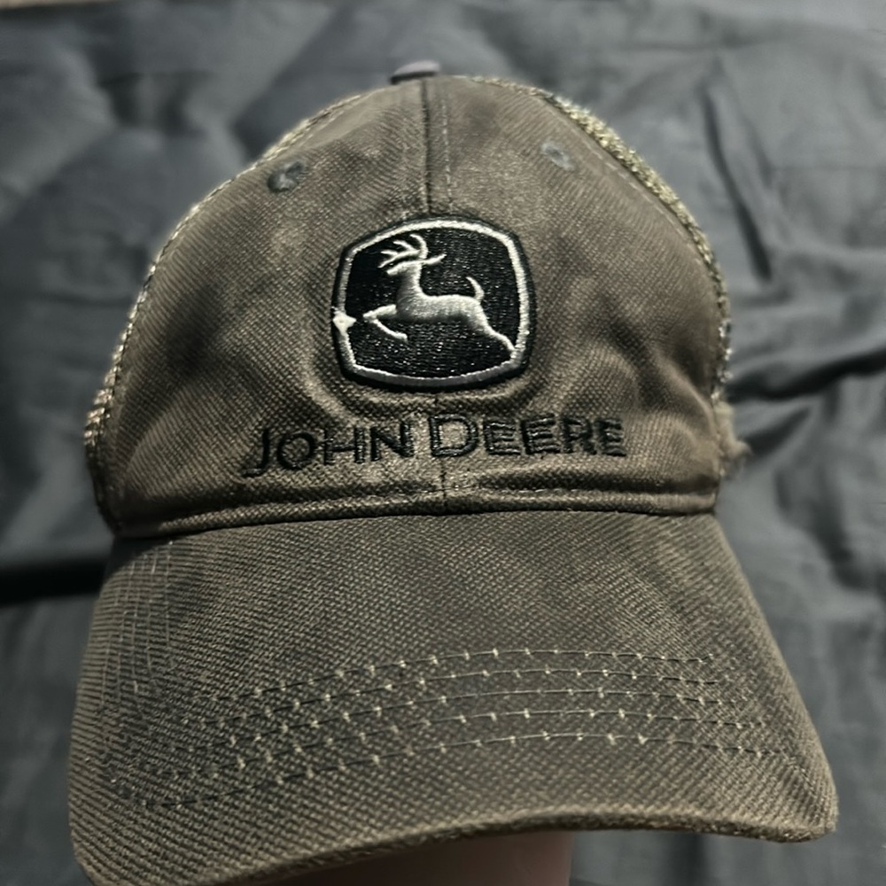 John Deere uni-sex hat.